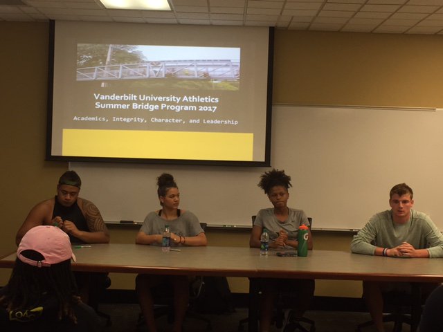 VandySuccess's tweet photo. Thank you @SimoneCharley @kyle_shurmur @NEE_FEE_ZEE and Kaleigh Clemons-Green for being on the panel at the Freshman SA Q&amp;A workshop!! https://t.co/tdE5CgAtRV