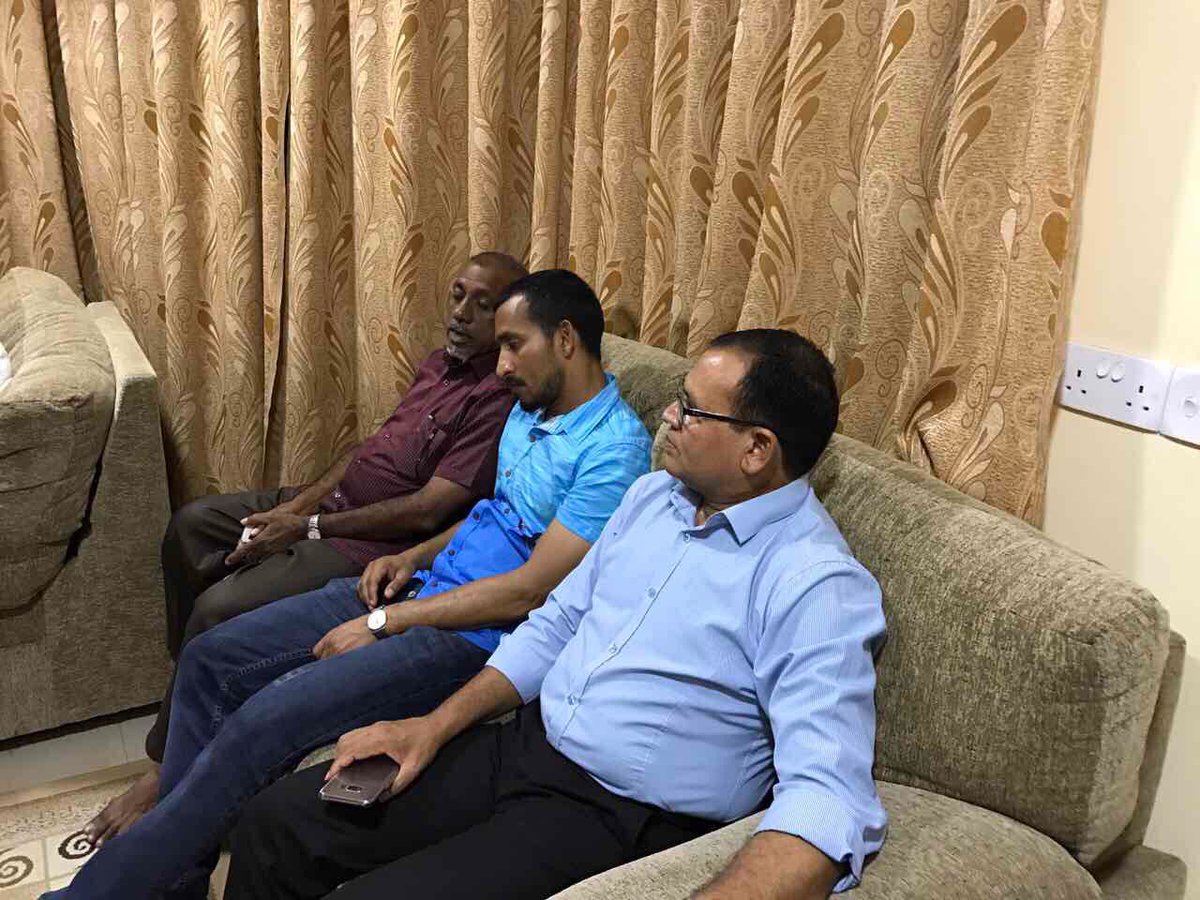 Azhartu's tweet photo. #HappsNow
Raa.Meedhoo ge PPM gofithakuge issverinnaa Defense minister @Adamshareefz adhi #PPMTeam badhalu kohllavvany.
#Vote4PPM https://t.co/VOCMjoi22F