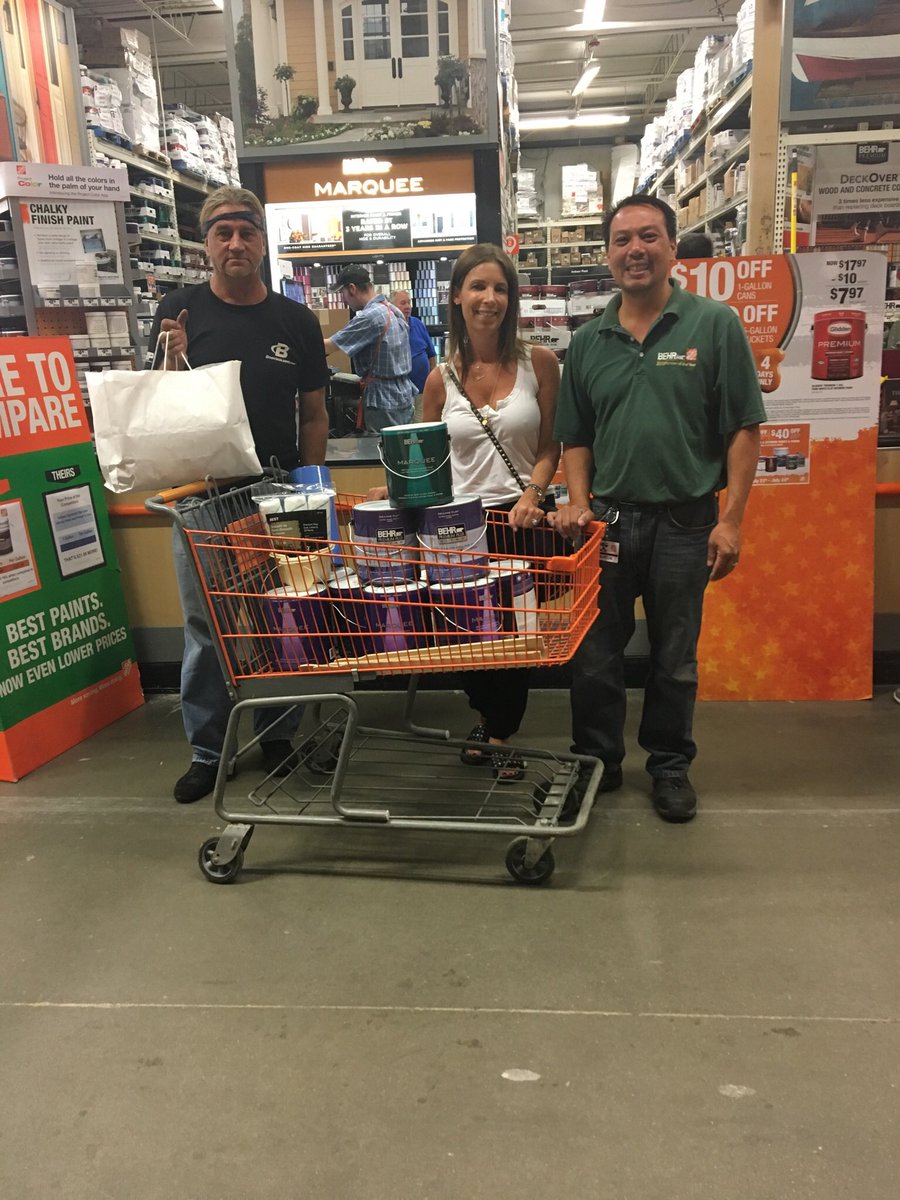 timbehr98's tweet photo. Burton Behr w/ full consult sale from color choice all the way to rebate savings for #HD983 customer and her contractor. Great job Burton! https://t.co/oefuD8RWs1