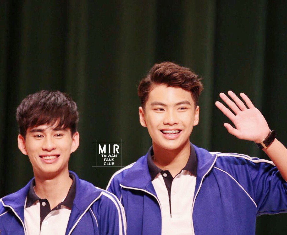MIR_TWFC's tweet photo. The love is the deep deep liking💞#MakeitrighSS2 @ohmpawatt @ImerbSittiwat @OhmToeyTogether @OverTempChinaFC https://t.co/jaAC4NqNuX