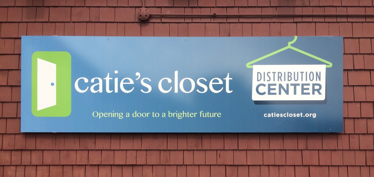 Caties_Closet's tweet photo. We're so EXCITED about our brand new sign!! Biggest Thank You to @Raoust &amp; @DGIInvisuals !! https://t.co/i4tkSujwtO