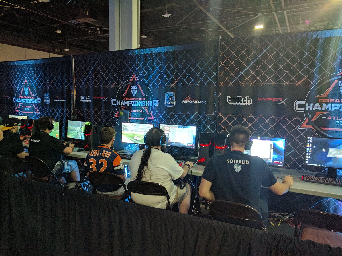 TeamRocketUS's tweet image. We out here! #DHATL17 about to get underway!