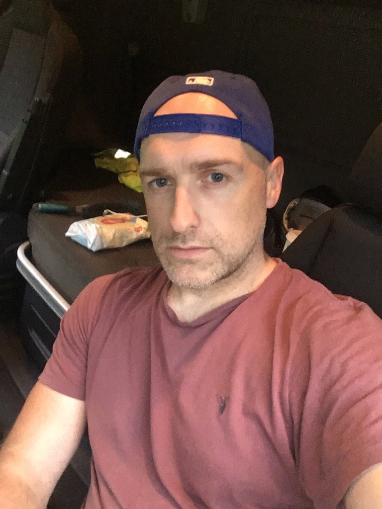 kjsangers06's tweet photo. Living it up on a Friday night in my lorry. Bristol got any decent nightclubs by any chance. #hateworkingsaturdays https://t.co/QrHRNWZNVb