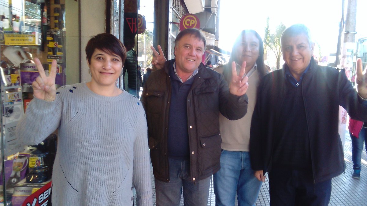MipPrensa's tweet photo. Los precandidatos en el centro comercial de san justo @RandazzoF @BuccaBali @chino_navarro @concejalpagani @patriciacubria https://t.co/1wf2wJGGB0