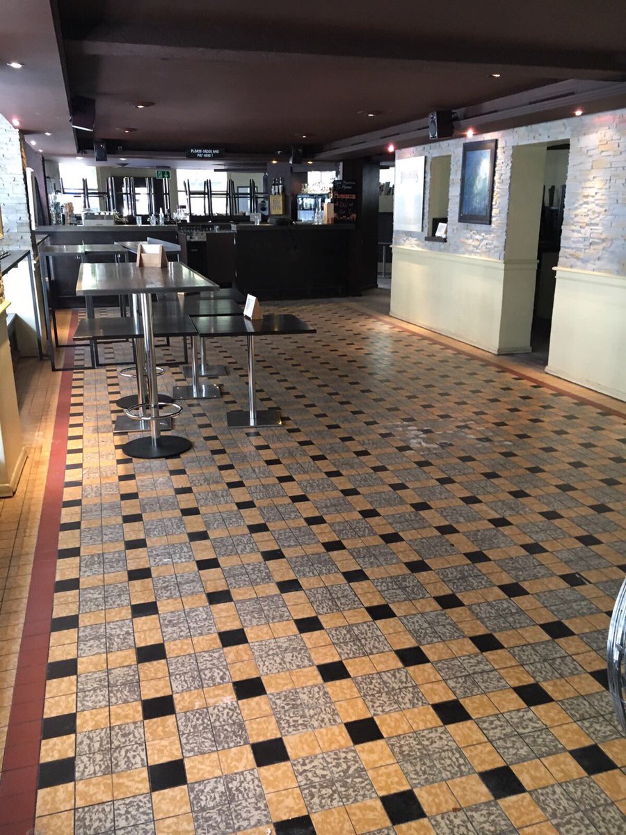 boucaniers's tweet photo. Lors de nos travaux de réfection nous sommes tombés sur cet ancien sol en carreaux de La Factoria. #lausanne #nostalgie https://t.co/NFvzpJwGka