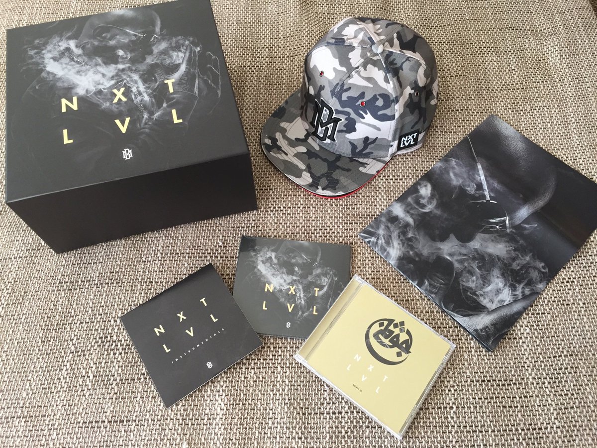 djmiroc's tweet photo. Erwartungen wurden nicht enttäuscht! Richtig, richtig starkes Album! Übertrieben krasser Sound auch! Respekt @azadoffiziell #azad #NXTLVL https://t.co/NDLeR5fGZ5