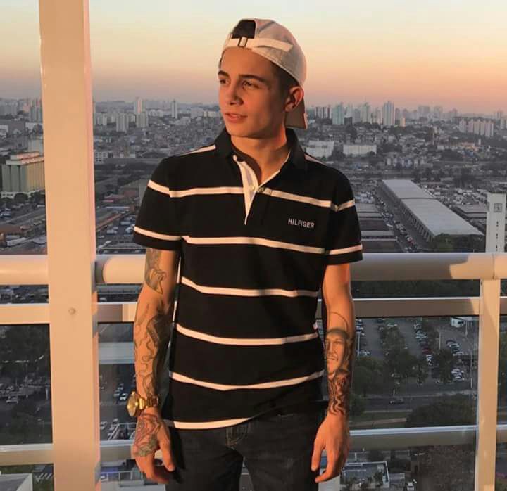 Idoliize's tweet photo. AMOOOO ESSA FOTO
AMO VC @oficialmchariel https://t.co/uIsK43ur7h
