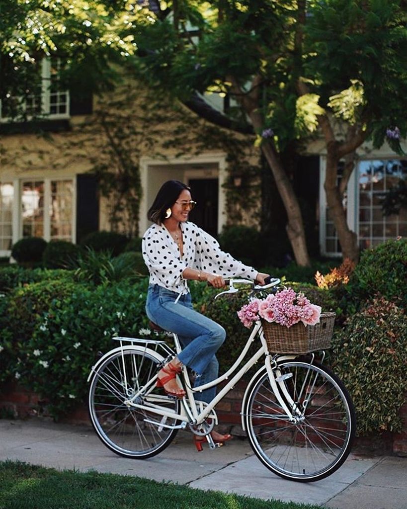 ChiclyApp's tweet photo. Riding in style ๐ ๐ท @songofstyle #getchiclystyled #chiclyapp https://t.co/mPBJBla3jy