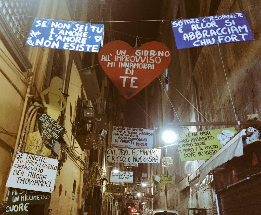 scostati's tweet photo. About love ❤️ #naples https://t.co/dVnL0v9yLU