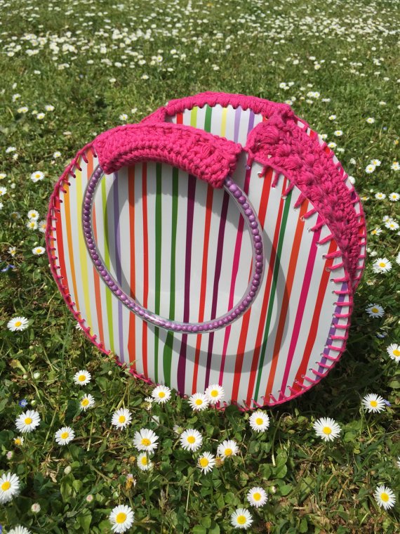 etsy.com/it/listing/230… … #circlebag #rainbowbag #etsyshop 
#oriettajustforyouhm  #etsyshop #MadeInItaly #fattoamano