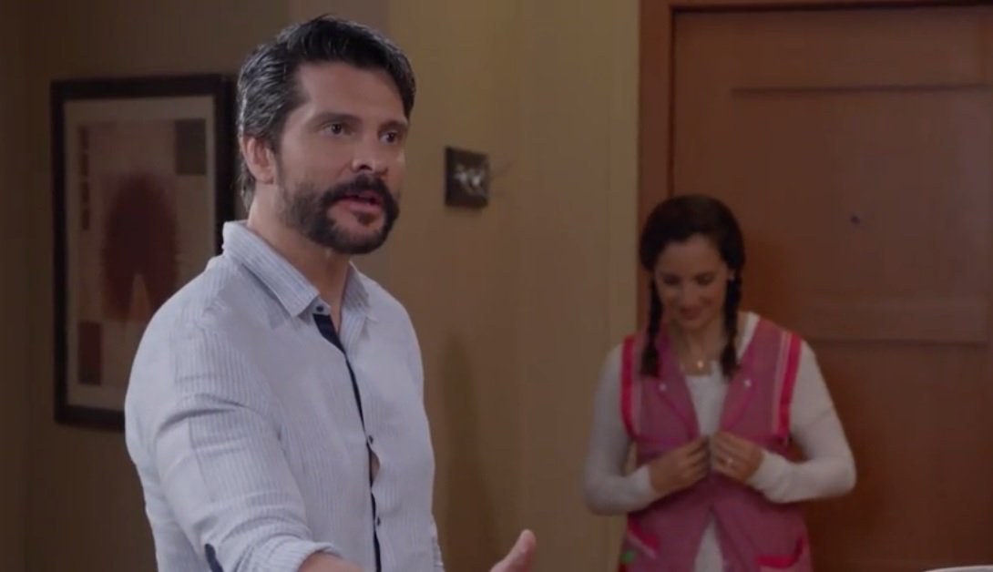 MarceCordobaFc's tweet photo. Antonio salió libre bajo fianza. #EnamorandomeDeRamon #Capitulo109 https://t.co/yV5uJ6ex6B