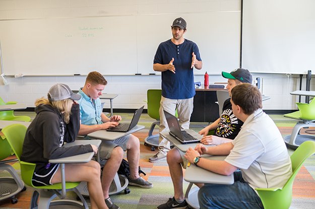 UofNorthDakota's tweet photo. New style of teaching, learning integrated when UND’s Math Active Learning Lab (MALL) opens this fall. #UNDproud

https://t.co/6wOqP0hgBa https://t.co/IvsrMne0hP