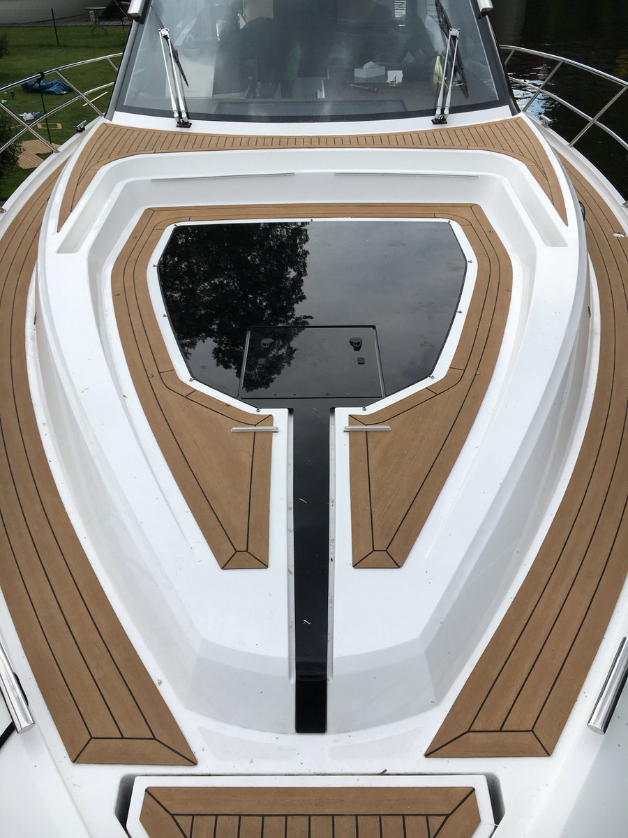 PermateekInt's tweet photo. Check out this Galeon 445 HTS. Fitted with @Permateek #synthetic #decking https://t.co/R4l3zDmgyT https://t.co/10G4jp0rcM