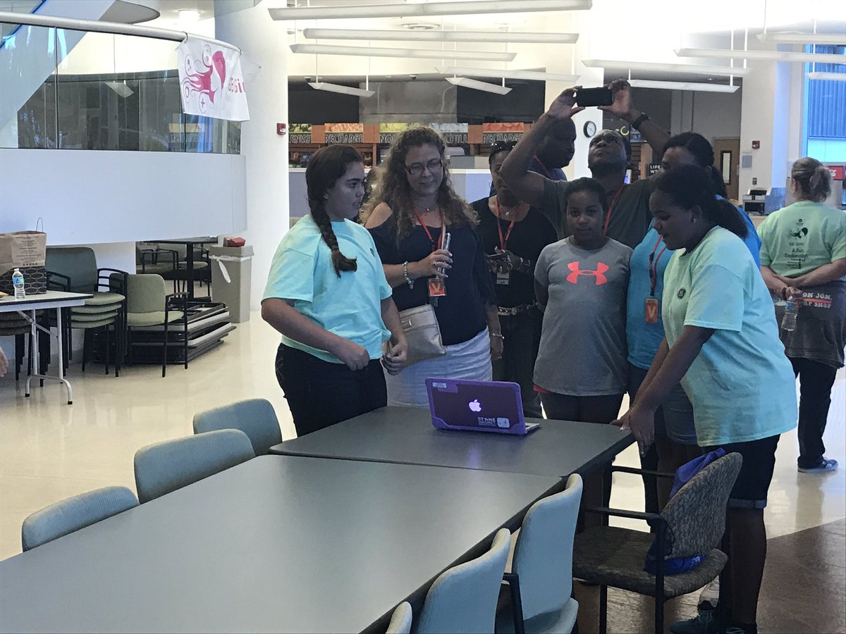 GEGirlsFIT's tweet photo. The end of the day and the cam has come and now we celebrate a job well done!  Thanks @GETRANSPORT @GE_Power @FloridaTech @stonemms https://t.co/WWJ793smgP