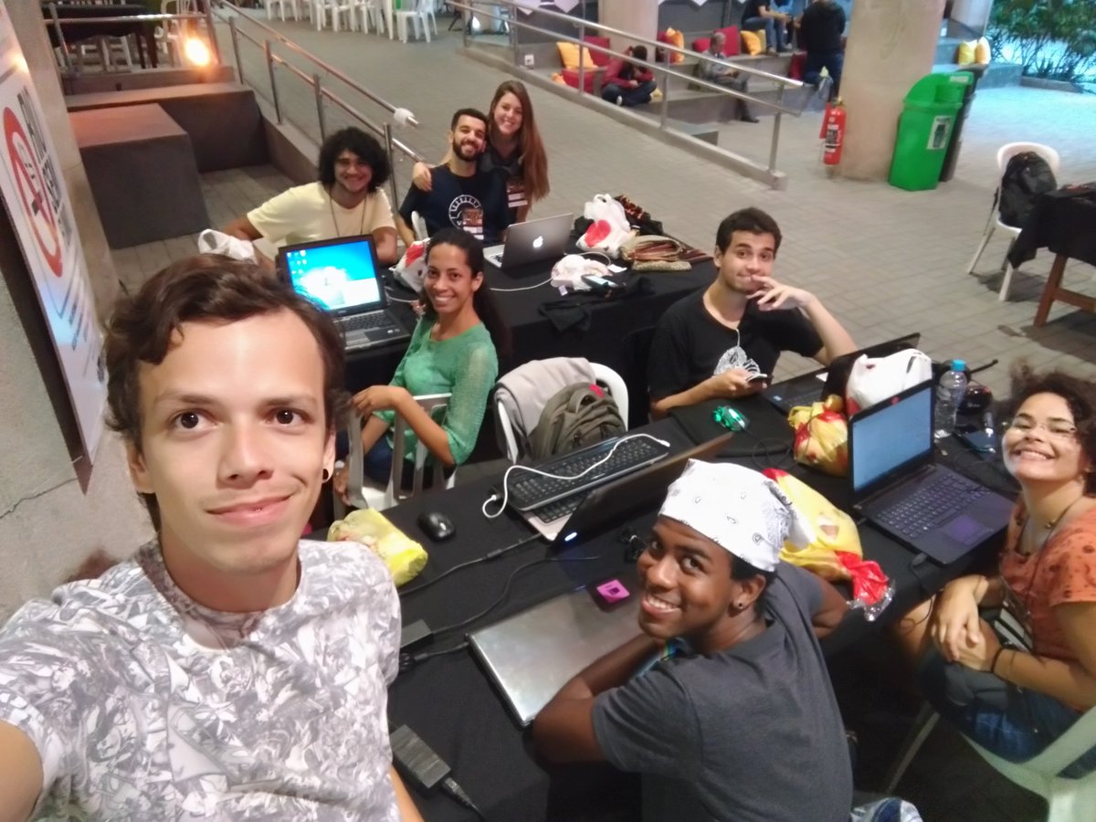Alesamsil's tweet photo. #HackPUC [ON] 
@Lui5Felipe @thaycardoso @WillSCOliveira @Diegogl_12 @dlfaial @VicBraia https://t.co/GUai6BKWBj