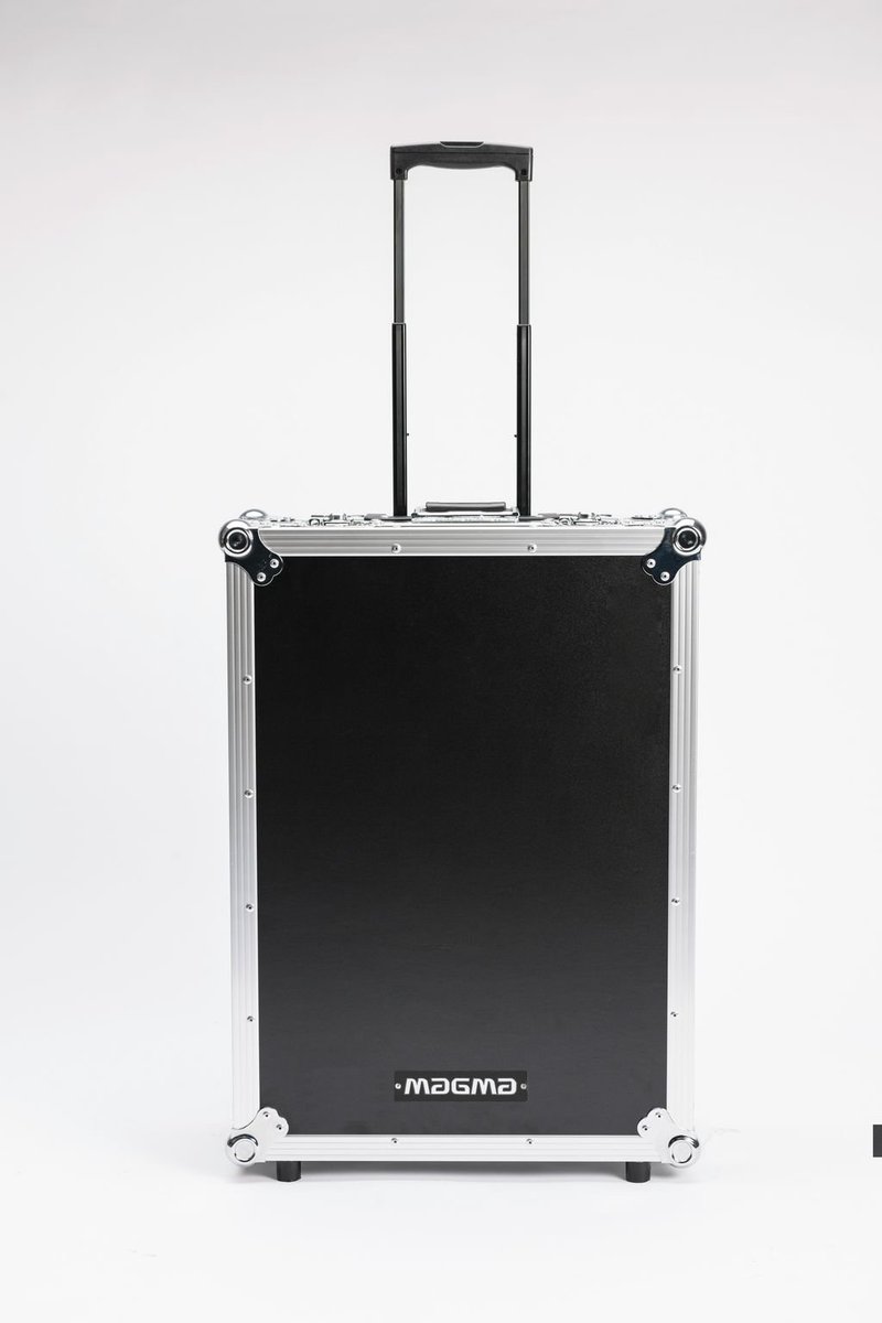 mixware's tweet photo. Because we're literally counting the days until this new @Magmabags_cases arrives here's another inside look at the #Magma #ScratchSuitcase https://t.co/M8Bz2Bc4xO