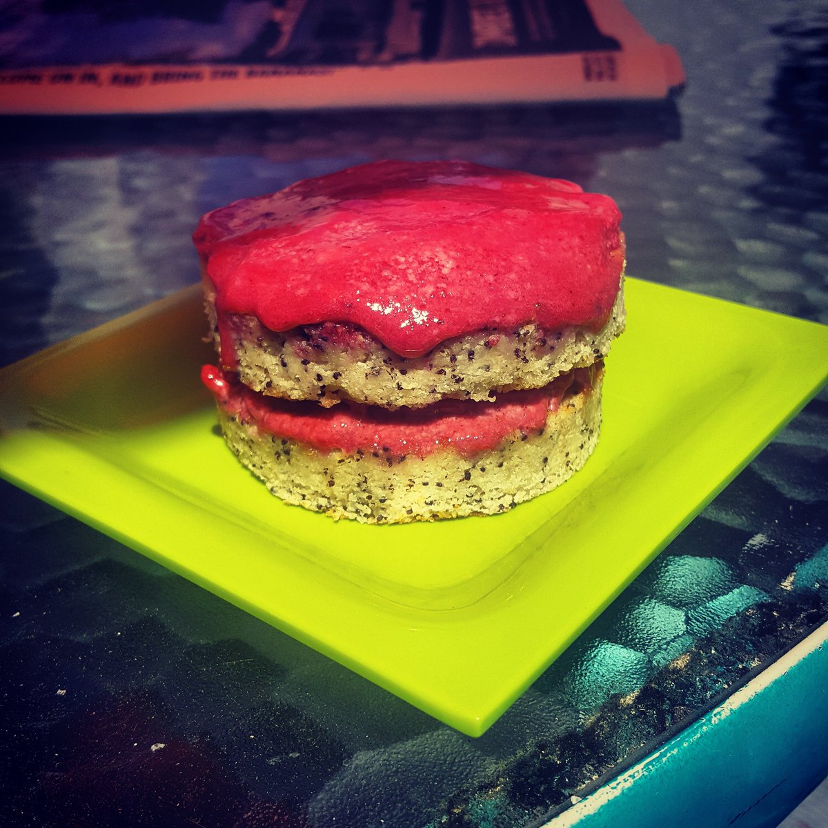 theSugarShopPDX's tweet photo. New things! Lemon poppyseed cake w/ #marionberry icing, panna cotta &amp; #chocolate raspberry muffin,  all #ketofriendly #diabeticfriendly #GF https://t.co/PXuHyu6cN2