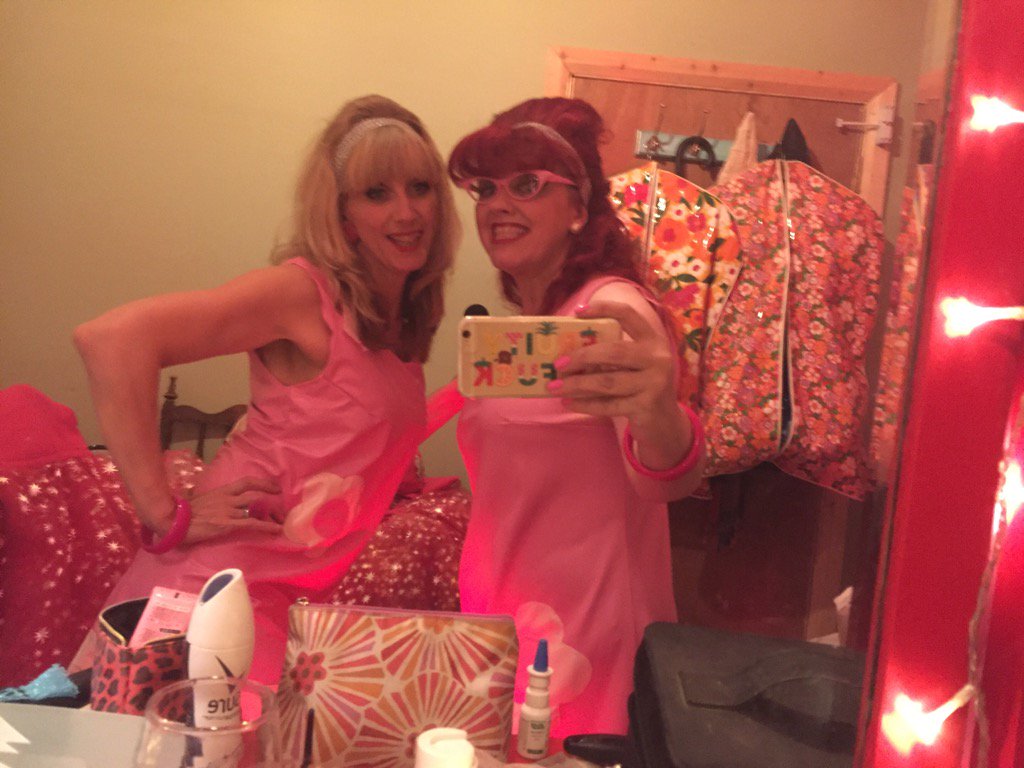 The Kitsch Kittens tweet media