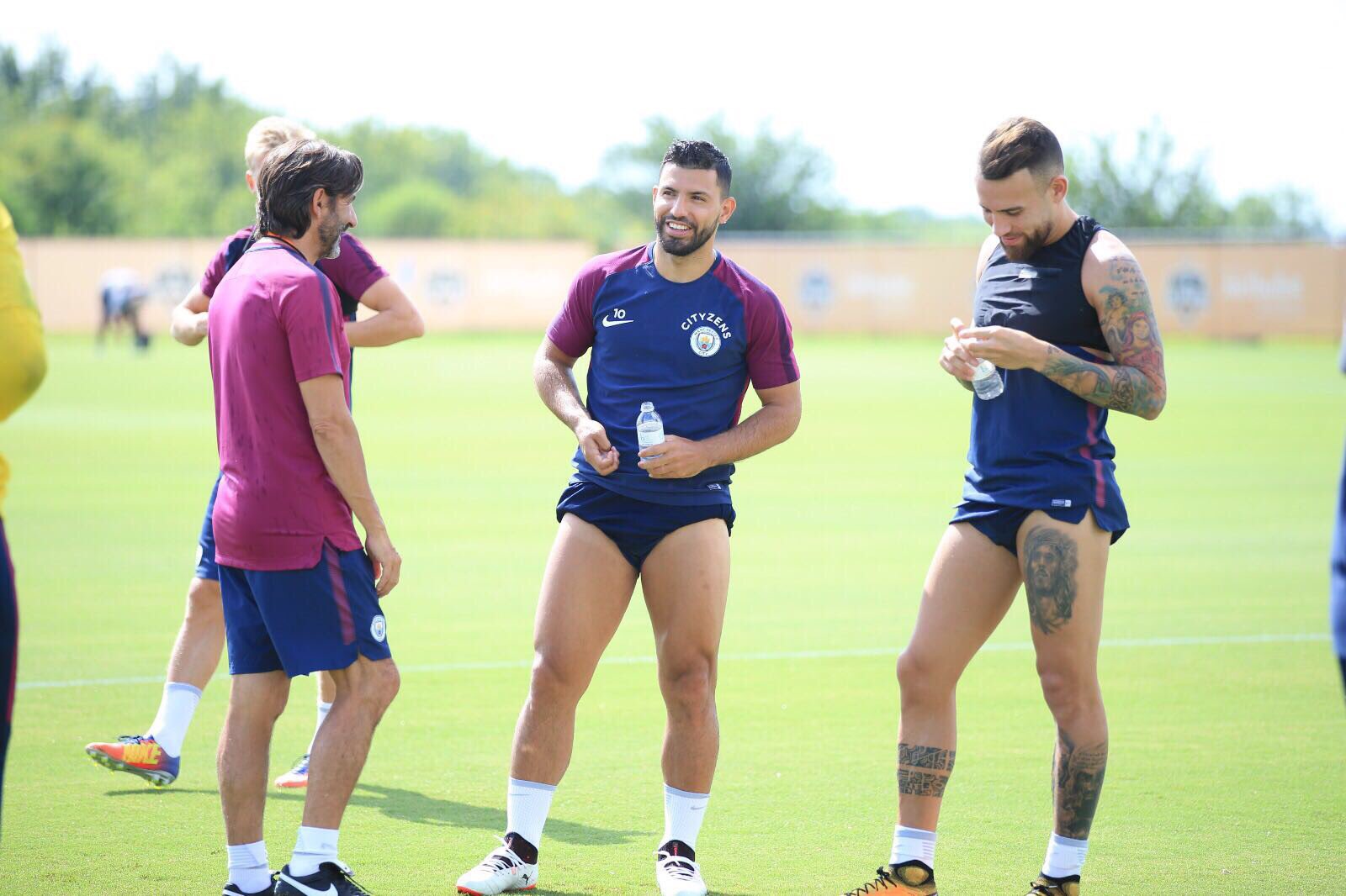 Sergio Kun Aguero on Twitter: "Gracias/Thank you, #Houston! 🤠…