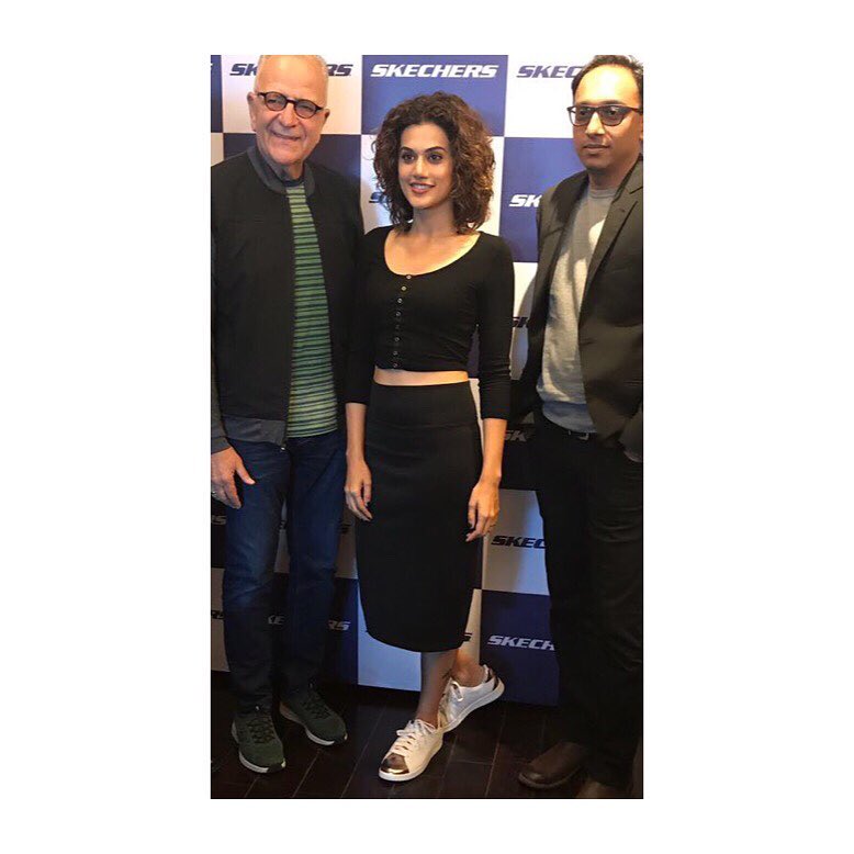 TaapseePFanClub's tweet photo. PICS @taapsee at Skechers 90th opening 😊 https://t.co/rna5PUCSID