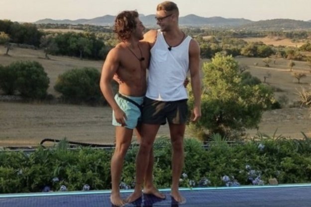 Amy_L_Chambers's tweet photo. "The click comes and finds you" #TrueLove on @LoveIsland #RunKMC #LoveIsland https://t.co/6qLkUJCwL2
