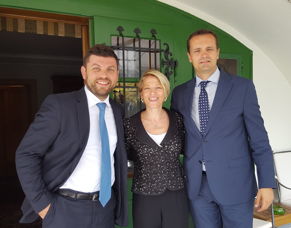 MZEZ_RS's tweet photo. #Slovenia &amp; #Montenegro 2day exchanged views on #HumanRights, #migration, #DevelopmentCooperation, #isecurity &amp; #WesternBalkans. https://t.co/qpQhgxFoeT