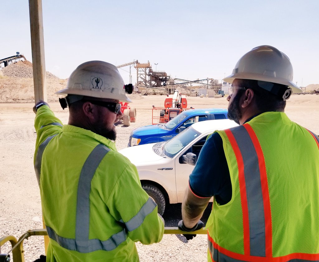 pinedaha's tweet photo. Thank you @CEMEX_USA & @CXperienceUSA for the commitment in developing our people. #CEMEXCARES #BESTINTHEWEST @jeffbobolts @happymanhannon https://t.co/N0CXTpdEVv
