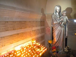 GDiGrazia's tweet photo. 2 tonnes de cierges à la Bonne Mère.
St Bernard, St Laurent, St Jacques, si vous êtes libres vers 17h priez pour lui !
#LesRP https://t.co/CjifyLN3Uv