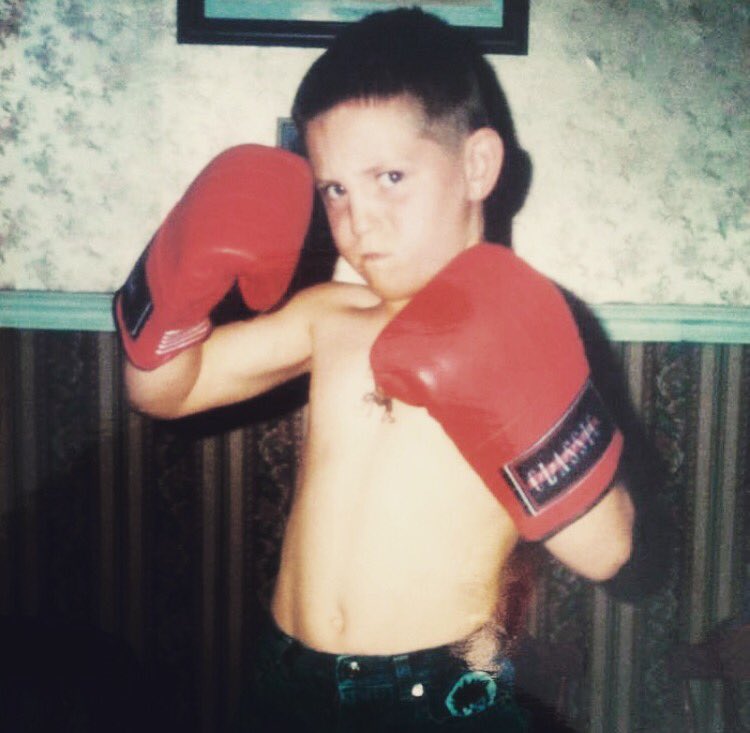 box3rwag3r's tweet photo. Old photo of @box3rwag3r 20years gone too fast #StillChasingTheDream #boxing #follow #FollowFriday #TeamWAGER #barnsleyisbrill https://t.co/UrOU46XR9F