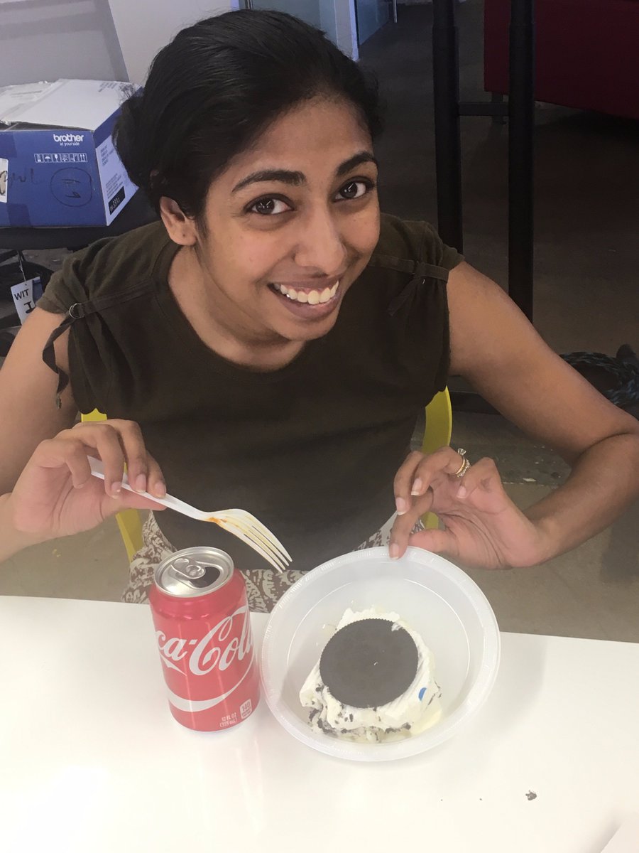 Shareablee's tweet photo. National Junk Food Day!!! Snack and enjoy yourself!🍔🍰🍪🍫🍦 #nationaljunkfoodday #junkfoodday #icecreamcake #shareablee #nyc https://t.co/Nf1uI1wuAH