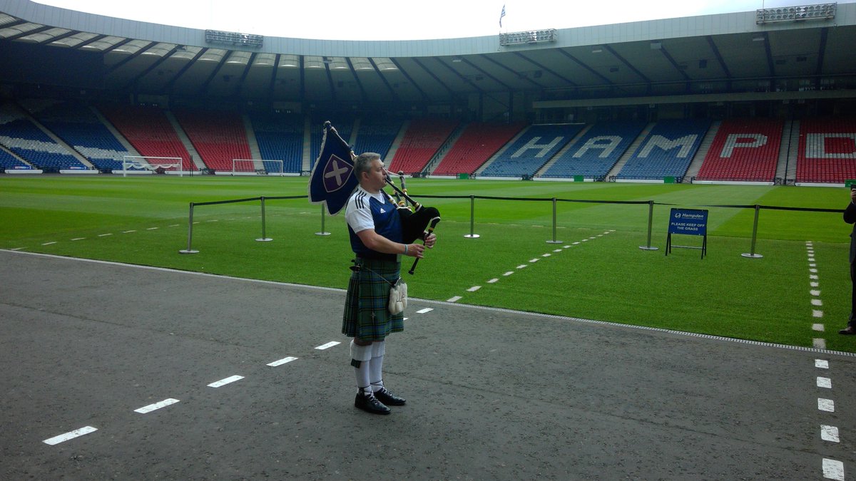 PaulHMcNeill's tweet photo. Well done @StuMcMillanSNP this was some achievement and humbling to see you helping so many people #Pipeathon2017 👏👏@ScottishFA https://t.co/bZkC8rAveJ