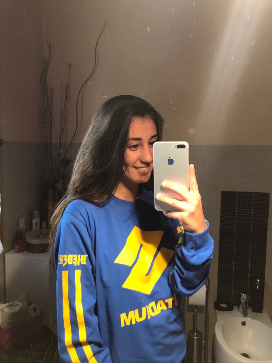 jaiashug's tweet photo. Dont look at my face but guys im in love stadium merch is everything https://t.co/Hg9l2wUuNu