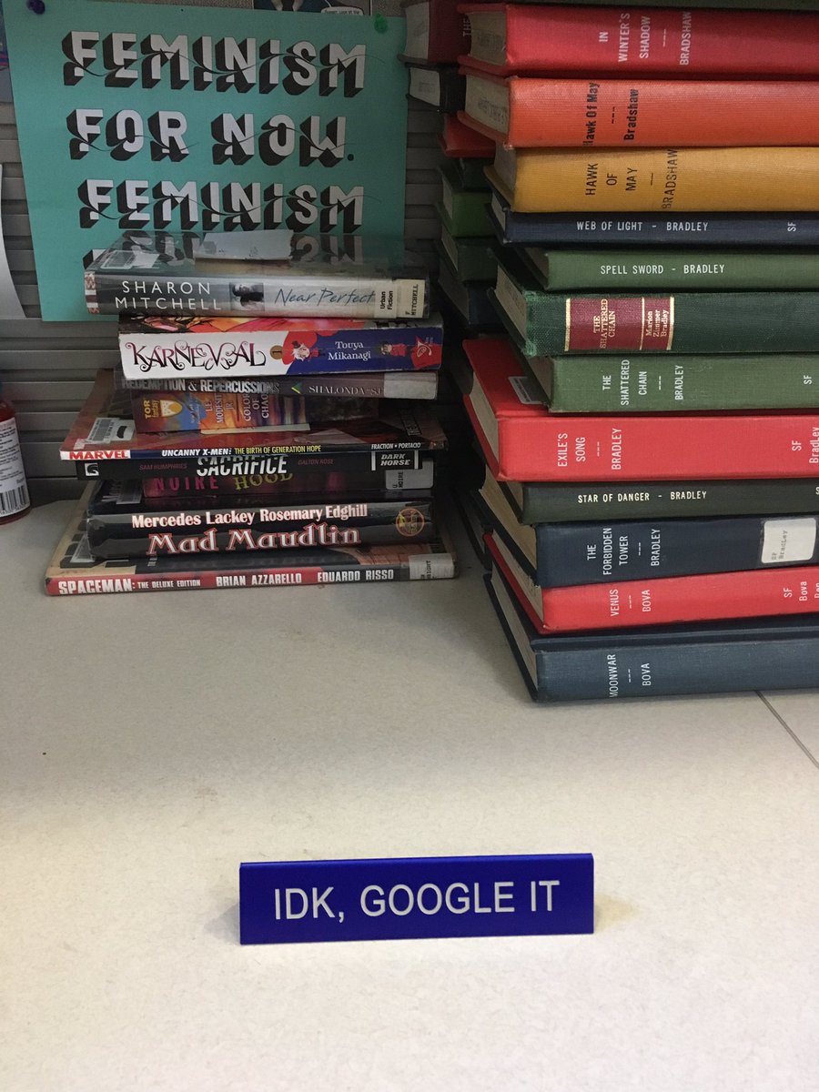 BitchLibrarian's tweet photo. What I want to say to most patrons #LibraryConfessions #LibrarianProblems https://t.co/39AjvYj8pR