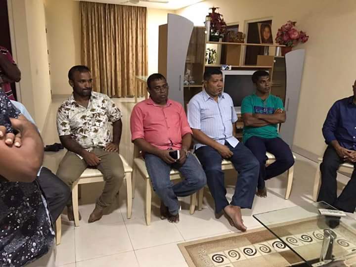 husenr_7's tweet photo. #HappsNow
Raa.Meedhoo ge PPM gofithakuge issverinnaa Defense minister @Adamshareefz adhi #PPMTeam in badhalu kohllevvun.
#Vote4PPM https://t.co/UmKzrfk7hm
