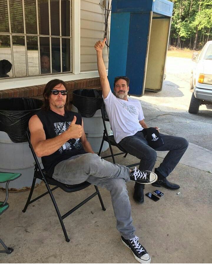 bestdeanmorgan's tweet photo. best brotp 💙 https://t.co/hfpUXqp4m7
