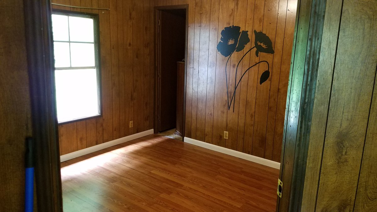 Matthew13Serves's tweet photo. And that's a wrap. Floor is in and finished. Flashing outside is done. Said goodbye to Bonnie and Richard. #ASP #Finished #loveinaction https://t.co/d1VOLGoVIZ