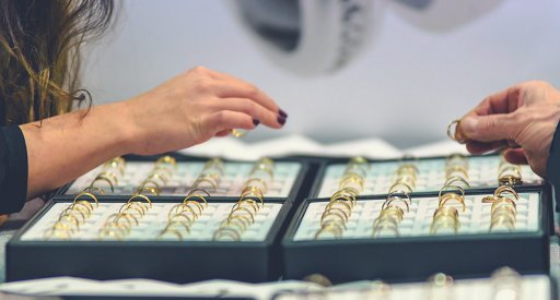 CanadaGoldBBB's tweet photo. 10K to 24K Gold: Which Karat is Right for Your Lifestyle? https://t.co/FQVUykGhWZ https://t.co/heH4y72Fxi https://t.co/rbc2vXKS6D