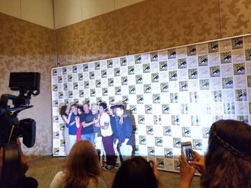 TylerPosey_FR's tweet photo. #NEW #PHOTOS | @tylergposey at the "San Diego Comic Con" today with the teen wolf cast in the press room [21/07/17] https://t.co/sJXQQHNYsT