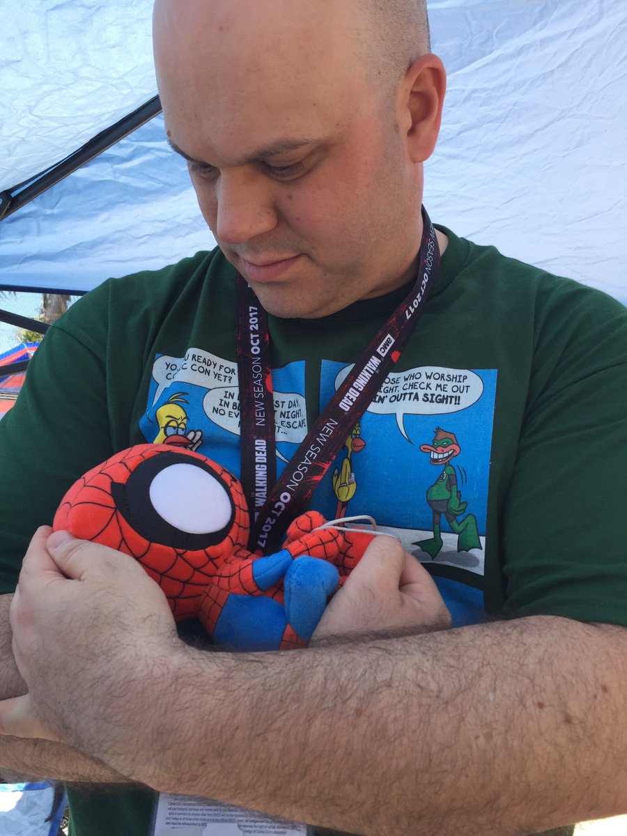 jtenisci's tweet photo. Aren't newborns just the cutest things. #conbaby #SDCC17 https://t.co/ny2BmdGK6a