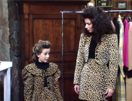 aVeryRichBish's tweet photo. Don't ever forget that Fran was the best dressed bitch on TV https://t.co/p0chPyUku1