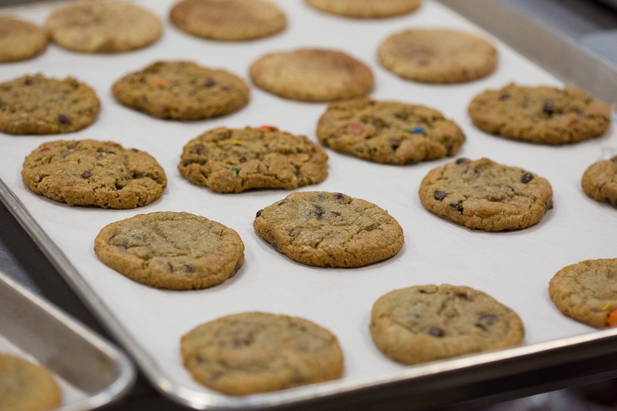hotboxcookies's tweet photo. Late night munchies? We've got you covered. #orderlate #openlate #onlineordering https://t.co/xq9TRfPkya