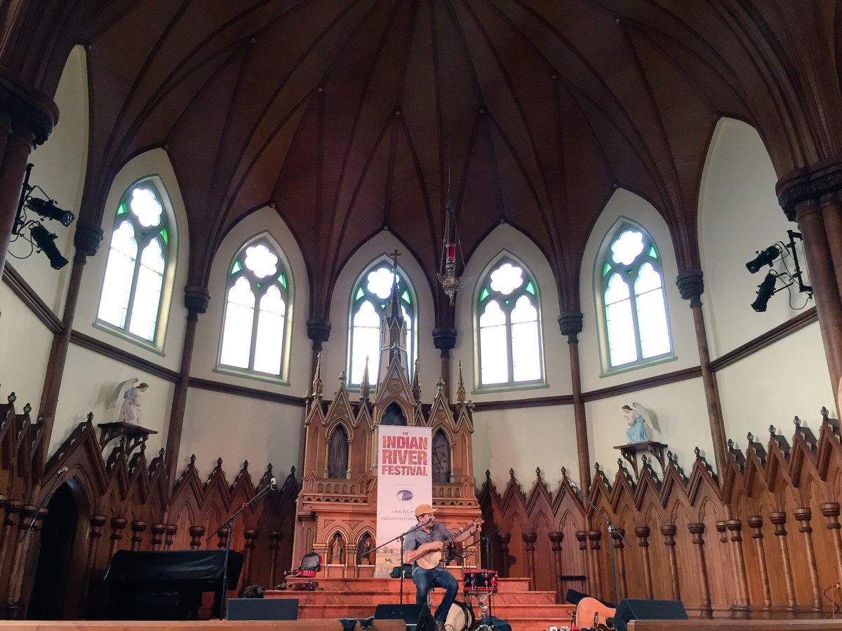 StringsAndGoat's tweet image. Sold out show tonight at @IndianRiverFest ! WE CAN'T WAIT!!