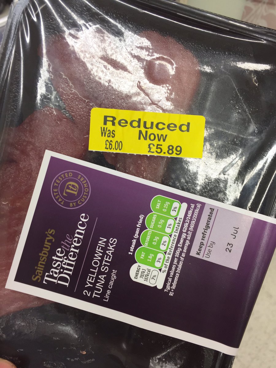 Massive savings <a href="/sainsburys/">Sainsbury's</a> !!! Hurry , in store now #sainsburys #savings #brexit #isthisajoke #tuna #richlife