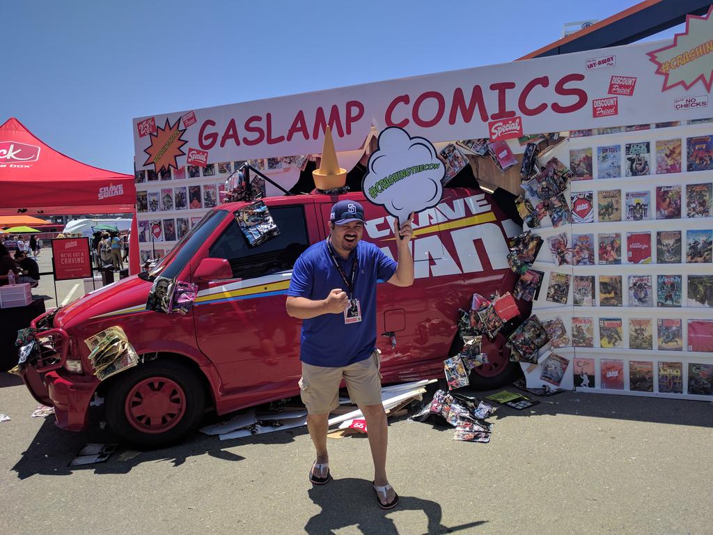 jfrog2's tweet photo. Rar #crashingthecon w #jackinthebox https://t.co/lV2hiXeajb