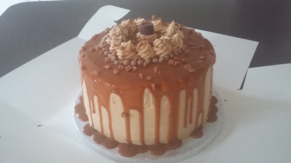 justpaul28's tweet photo. Another salted caramel drip cake for a birthday boy.... https://t.co/YiH66BKGfD