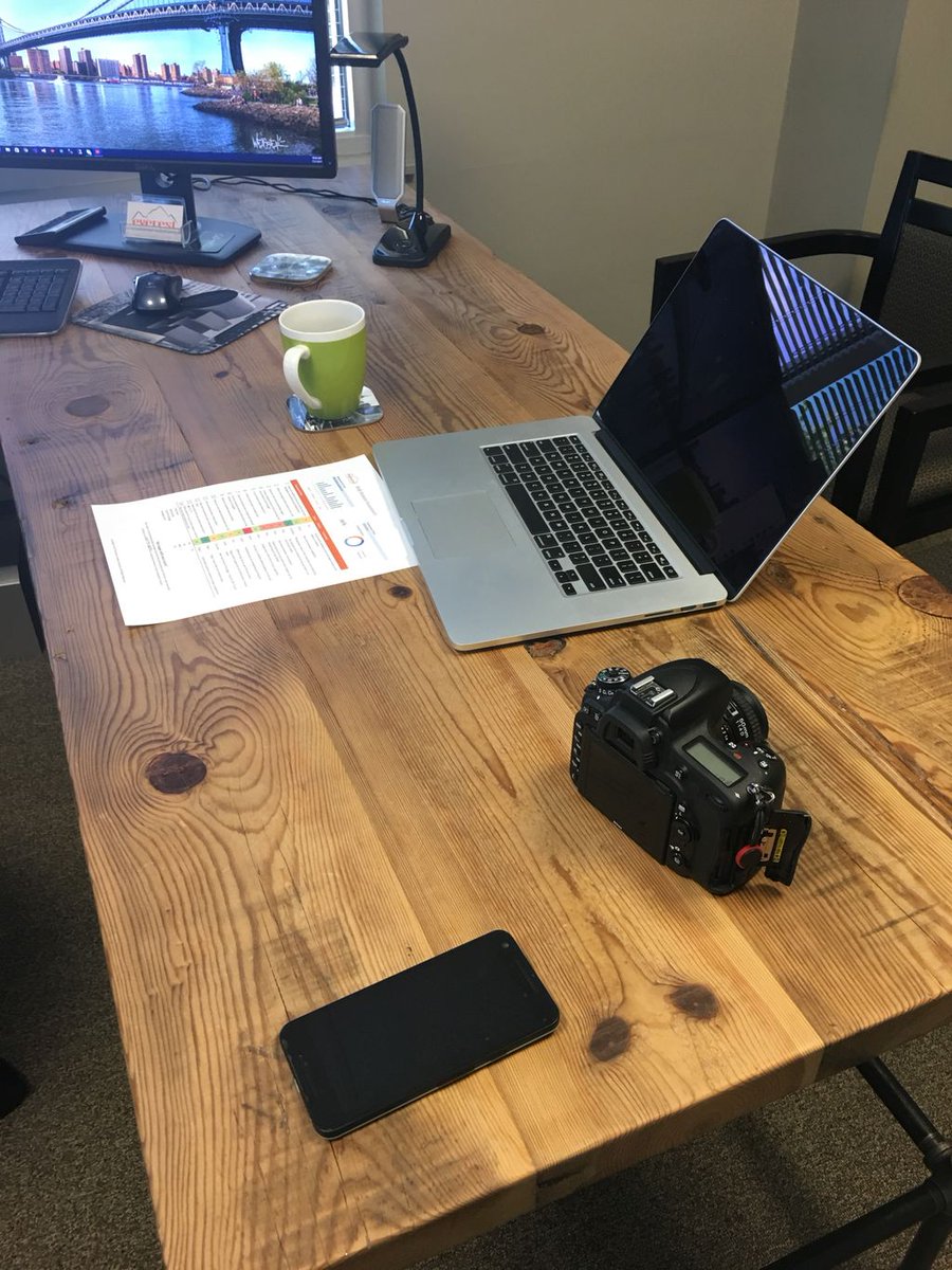 everestcrm's tweet photo. Love when we get to be creative on a Friday #marketing #photoshoot https://t.co/fMAE5Y2WJG
