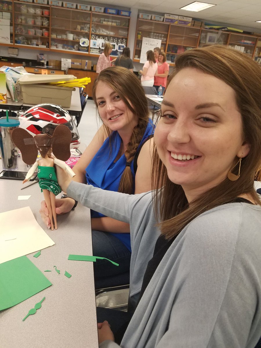 TheMrsRyder's tweet photo. Man, these guys made some awesome creature suits! #iamwfisd #stemalicious @R9Science @danielle_juhre @cheryldodson215 https://t.co/zgB0W1DHc9