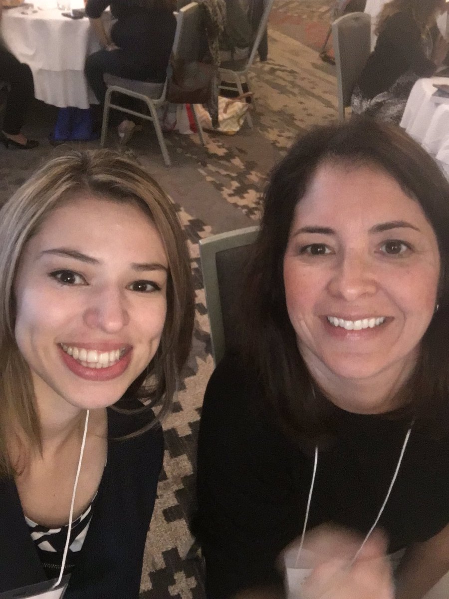 CourtMarisaapd's tweet image. Thanks @D_S_Laredo &amp;amp; @Seidlitz_Ed for modeling how to "elevate the dialogue" for our ELLs! @Mirthisp #input+1