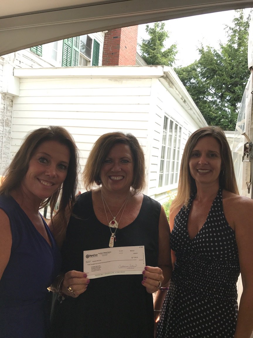 JillEWight's tweet photo. Special thanks ladies at Proclean for a wonderful lunch presenting me a check from their June golf outing #Neoredcross #RedCross #Puroclean https://t.co/54lOkL8rHh