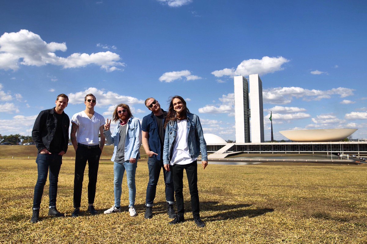 themaine's tweet photo. #MakeBrazilEmoAgain https://t.co/GzULoHDAaN